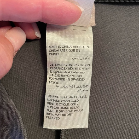 Chico's Grey Pull On Ponte Knit Leggings Size 4 - Picture 4 of 8